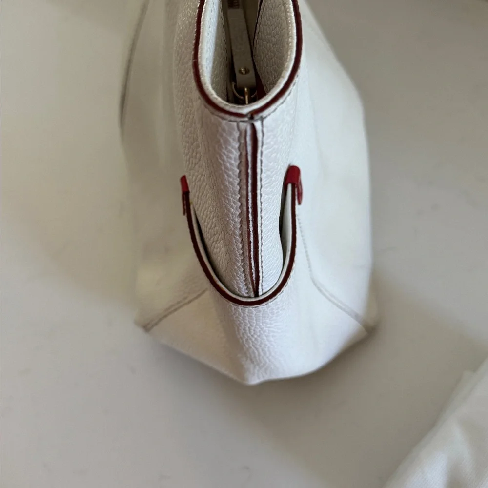 ♠️Kate Spade Cream and Orange handle and accents Tote Bag ✨